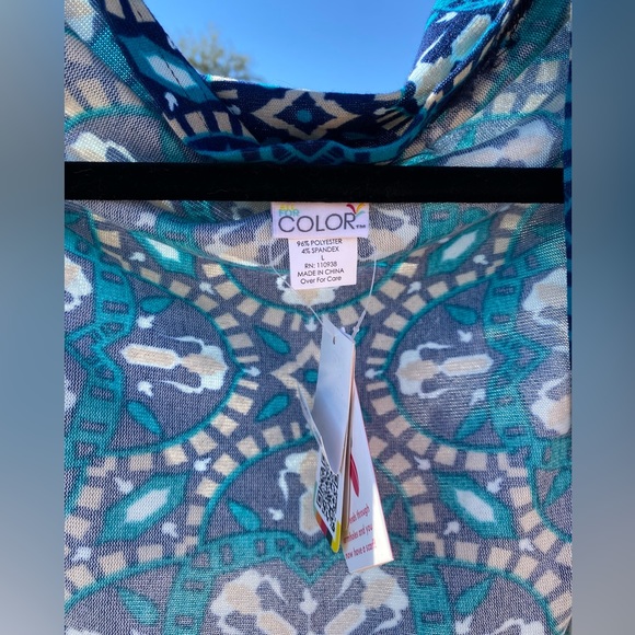 ⭐️ 2 in 1 Vest and Scarf Floral Pattern L ⭐️ - Picture 2 of 4